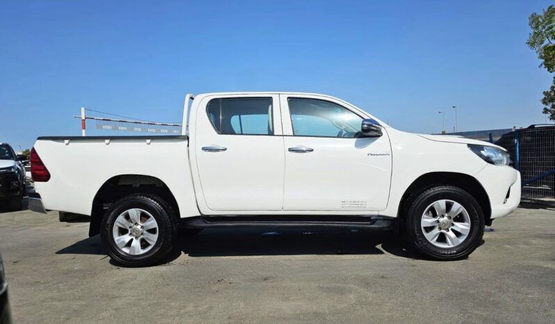 TOYOTA HILUX WIDE BODY 2021 PETROL V4 2.7L A/T full