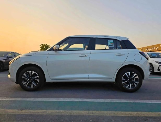 SUZUKI SWIFT Image 11