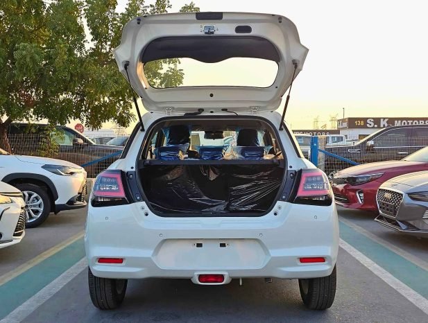SUZUKI SWIFT Image 9