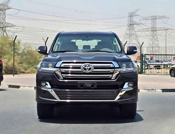TOYOTA LANDCRUISER GXR 2018 БЕНЗИН V6 4.0L A/T