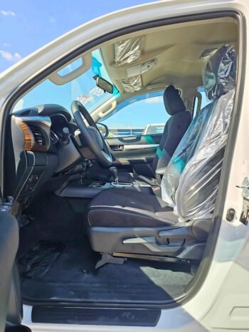 TOYOTA HILUX Image 7