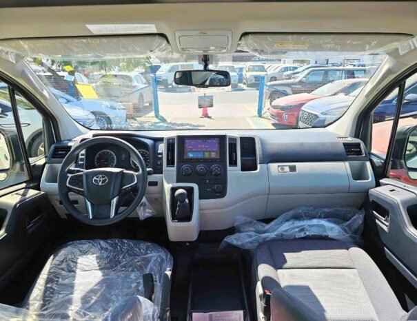 TOYOTA HIACE HIGHROOF DX 2025 PETROL V6 3.5L M/T
