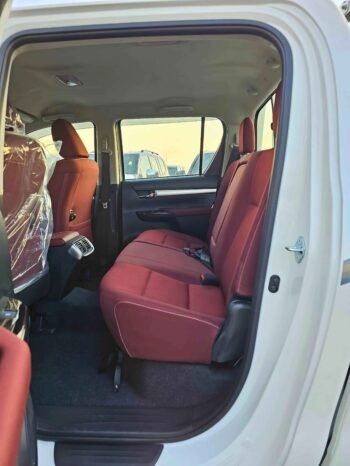 TOYOTA HILUX Image 5