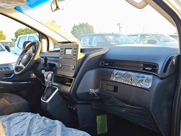 HYUNDAI STARIA CARGO 2025 PETROL V6 3.5L AT