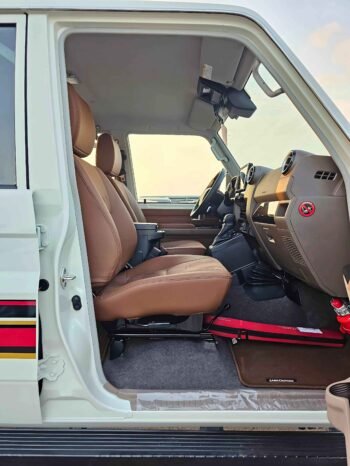 TOYOTA LANDCRUISER HARD-TOP Image 9
