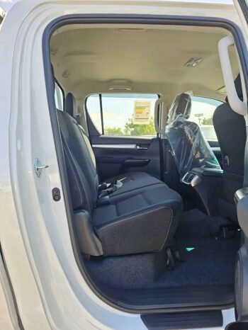 TOYOTA HILUX Image 3