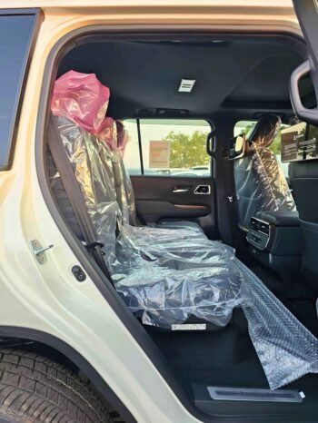 TOYOTA LANDCRUISER Image 6