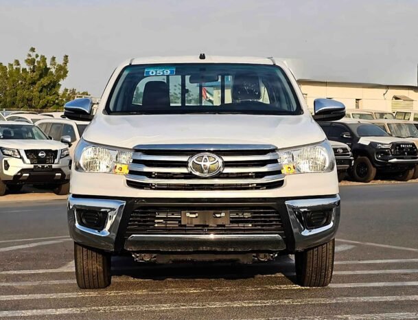 TOYOTA HILUX SR5 NARROW BODY 2024 PETROL V4 2.7L M/T