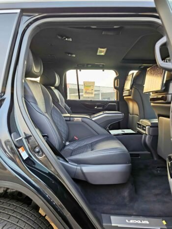 LEXUS LX 600 Image 10