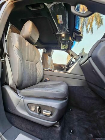 LEXUS LX 600 Image 9