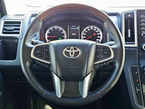 TOYOTA GRANVIA PREMIUM LUXURY 2023 PETROL V6 3.5L AT