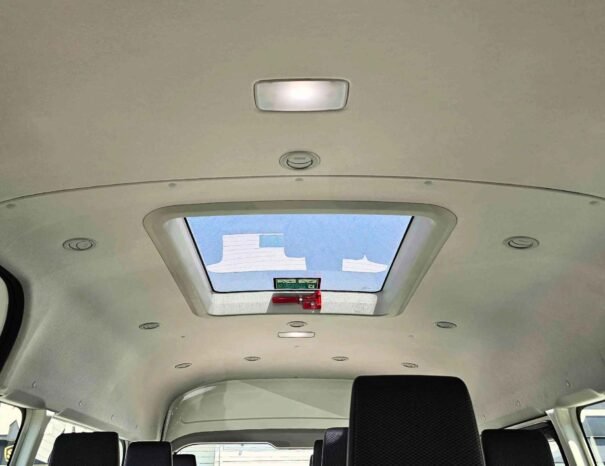 TOYOTA HIACE HIGHROOF DX 2025 PETROL V6 3.5L M/T