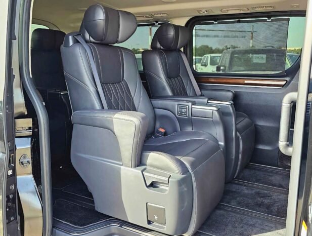 TOYOTA GRANVIA PREMIUM LUXURY 2023 PETROL V6 3.5L AT
