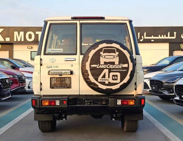 تويوتا لاند كروزر هارد توب LC76 LX1 2025 بنزين V6 4.0 لتر تلقائي