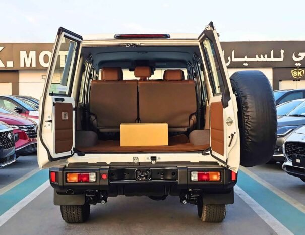 تويوتا لاند كروزر هارد توب LC76 LX1 2025 بنزين V6 4.0 لتر تلقائي
