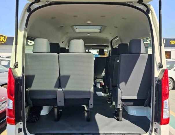 TOYOTA HIACE HIGHROOF DX 2025 PETROL V6 3.5L M/T