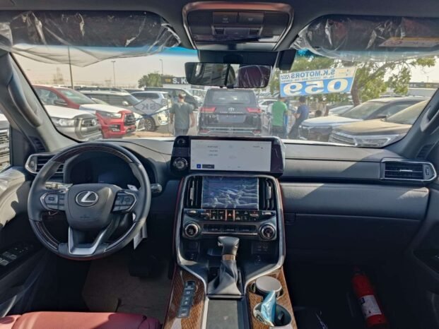 لكزس LX600 تربو 2023 بنزين V6 3.5 لتر اوتوماتيك