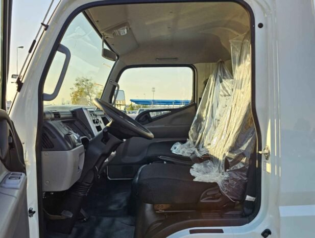 MITSUBISHI CANTER 2024 DIESEL V6 4.2L M/T