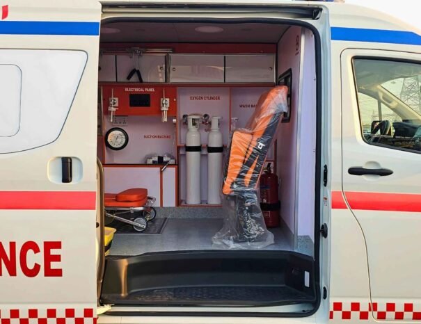 TOYOTA HIACE DX HIGHROOF AMBULANCE 2023 PETROL V6 3.5L AT