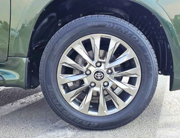TOYOTA LANDCRUISER GR SPORT 2015 БЕНЗИН V8 4.6L A/T