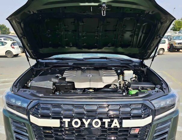 TOYOTA LANDCRUISER GR SPORT 2015 БЕНЗИН V8 4.6L A/T