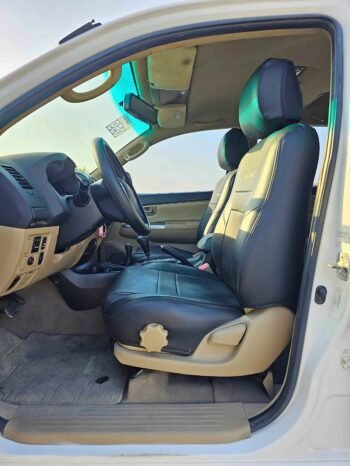 TOYOTA FORTUNER Image 7