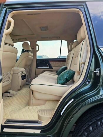 TOYOTA LANDCRUISER Image 7