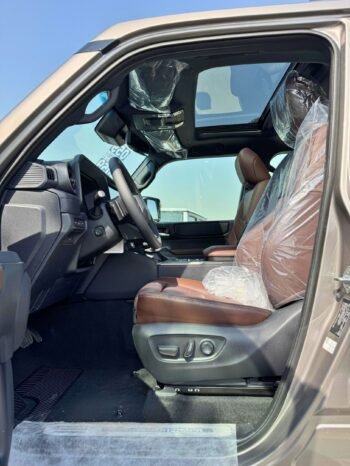 TOYOTA PRADO LUXURY 2025 БЕНЗИН V4 2.4L A/T