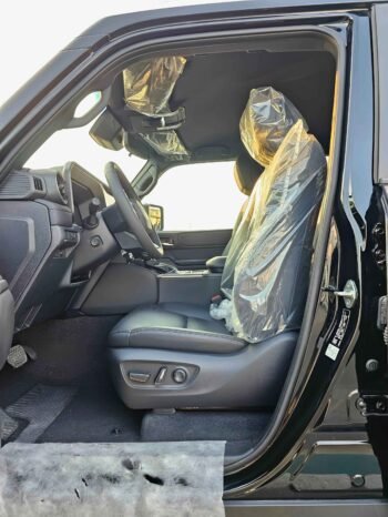 TOYOTA PRADO Image 8