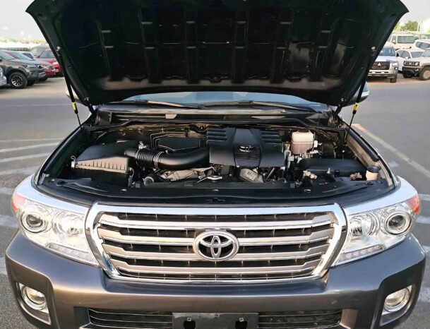 TOYOTA LANDCRUISER GXR PETROL 2015 V6 4.0L A/T