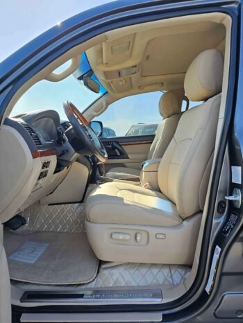 TOYOTA LANDCRUISER Image 5