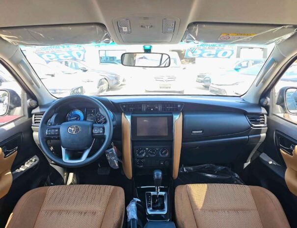 TOYOTA FORTUNER SR5 2024 PETROL V6 4.0L A/T