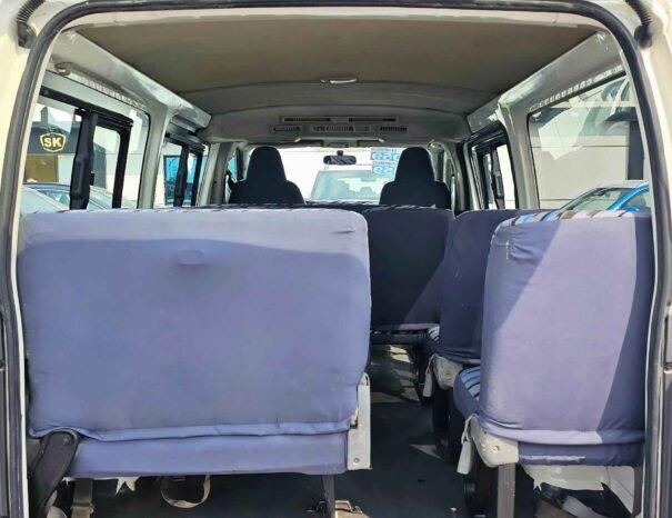 TOYOTA HIACE STANDRAD ROOF PASSENGER VAN 2022 V4 2.7L M/T