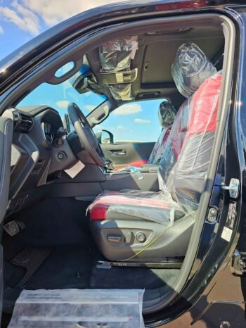 TOYOTA LANDCRUISER Image 13