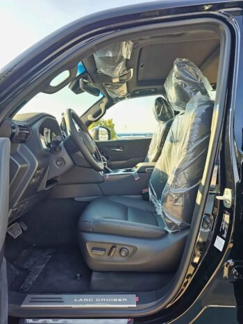 TOYOTA LANDCRUISER Image 7