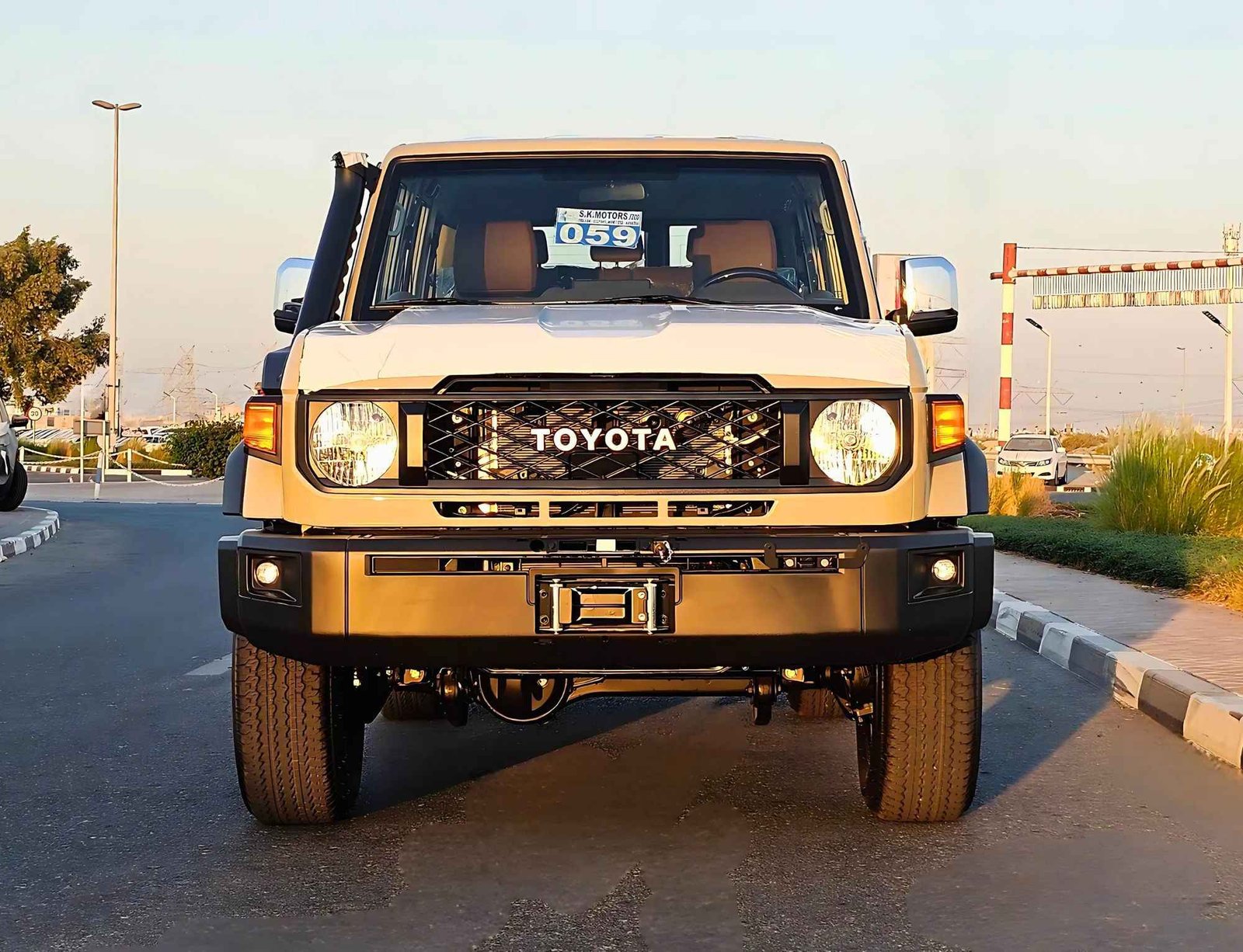 TOYOTA LANDCRUISER HARD TOP LX 2024 PETROL V6 4.0L A/T