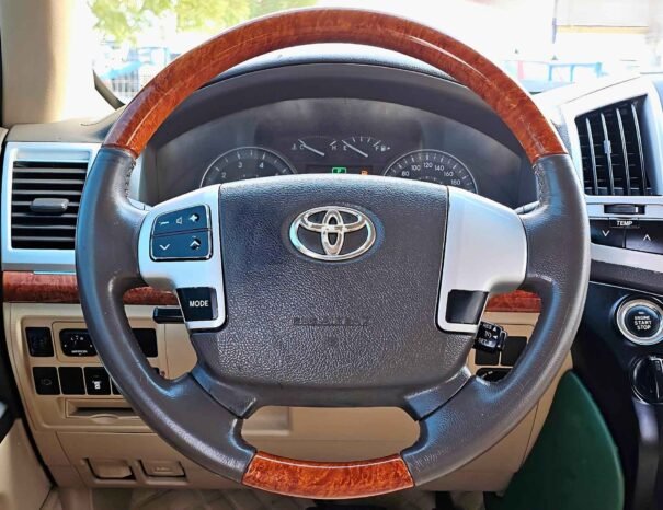 TOYOTA LANDCRUISER GR SPORT 2015 БЕНЗИН V8 4.6L A/T