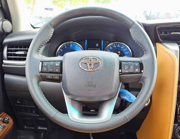 TOYOTA FORTUNER FULL OPTION 2024 PETROL V4 2.7L A/T