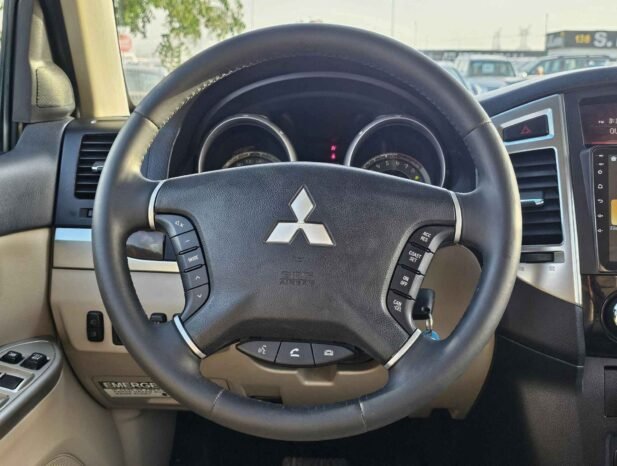 MITSUBISHI PAJERO DOUBLE TONE 2020 PETROL V6 3.5L A/T
