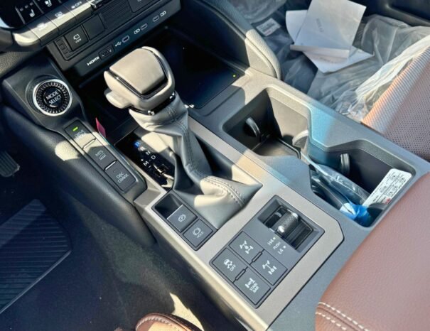 TOYOTA PRADO LUXURY 2025 БЕНЗИН V4 2.4L A/T