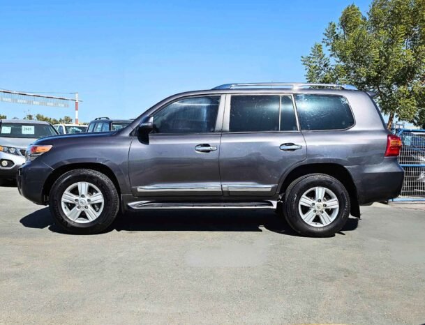 TOYOTA LANDCRUISER GXR PETROL 2015 V6 4.0L A/T
