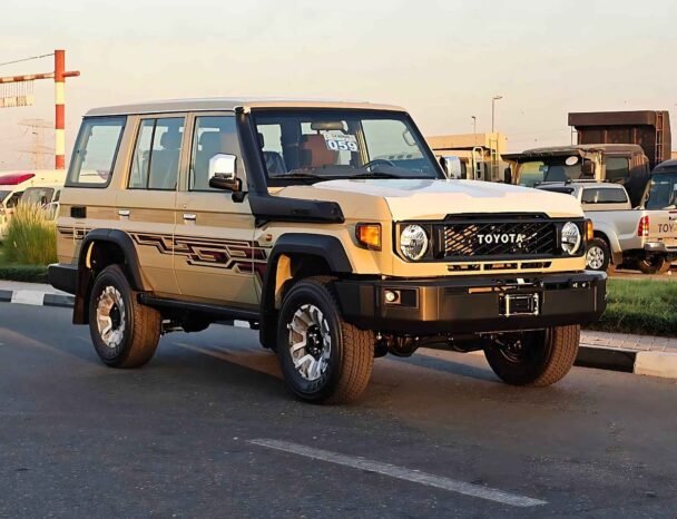 TOYOTA LANDCRUISER HARD TOP LX 2024 PETROL V6 4.0L A/T