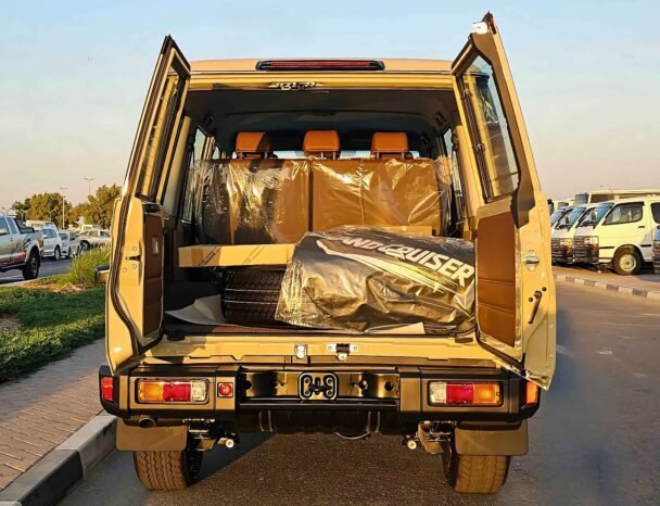 TOYOTA LANDCRUISER HARD TOP LX 2024 PETROL V6 4.0L A/T