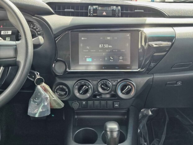 TOYOTA HILUX NARROW BODY 2024 PEROL V4  2.7L V4 A/T