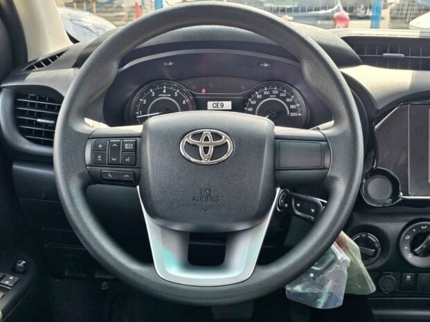 TOYOTA HILUX NARROW BODY 2024 PEROL V4  2.7L V4 A/T