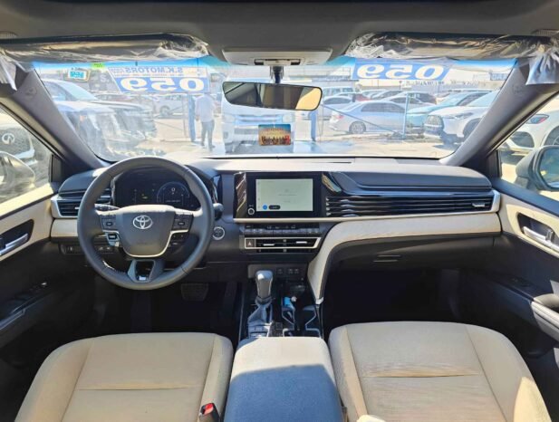 TOYOTA CAMRY LE 2025 HYBRID V4 2.5L A/T