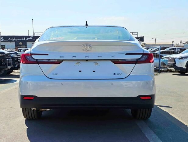 TOYOTA CAMRY LE 2025 HYBRID V4 2.5L A/T