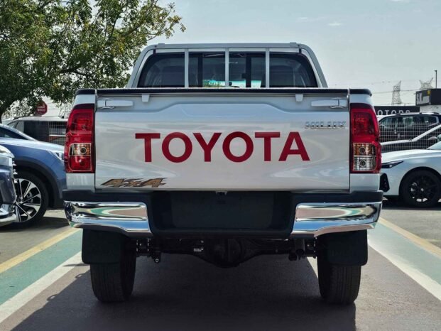 TOYOTA HILUX NARROW BODY 2024 PEROL V4  2.7L V4 A/T