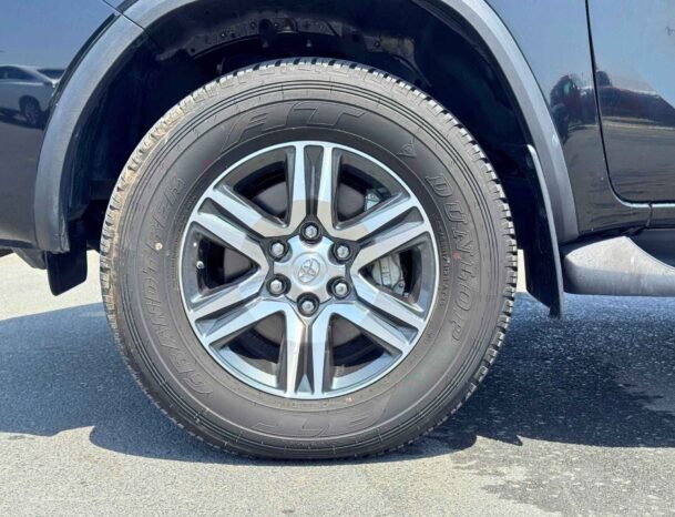 TOYOTA FORTUNER EXR 2023 PETROL V4 2.7L A/T