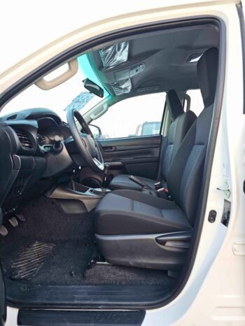 TOYOTA HILUX Image 7
